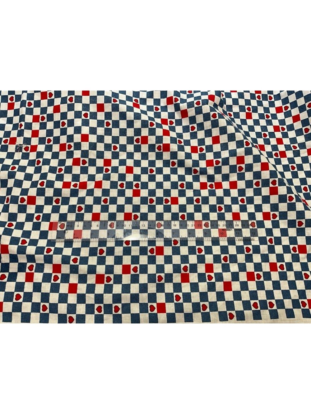 Daisy Kingdom 3673 Hearts And Whiskers Checkered Fabric 80" x 56"